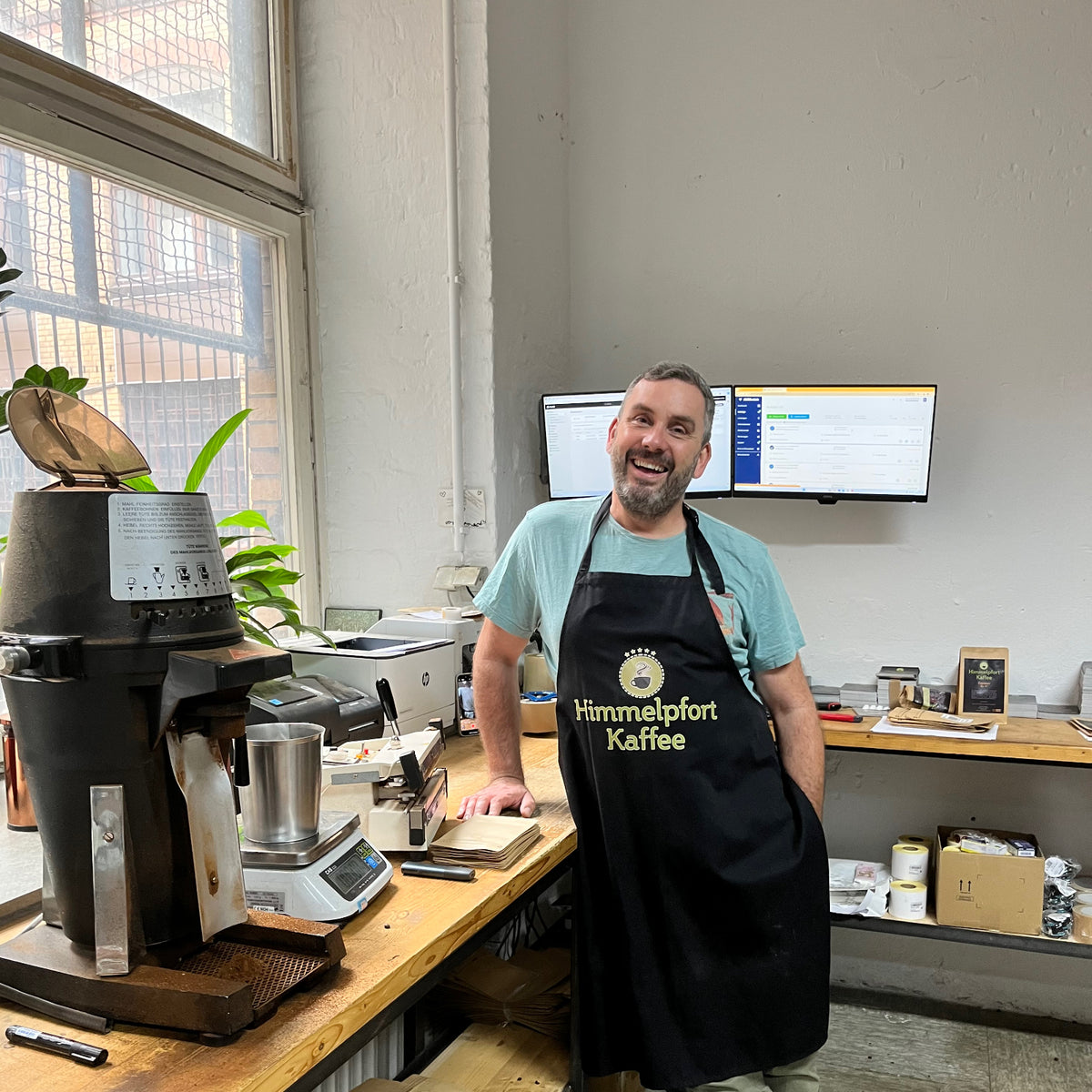 Patrick von Himmelpfort Kaffee im Arbeitsbereich